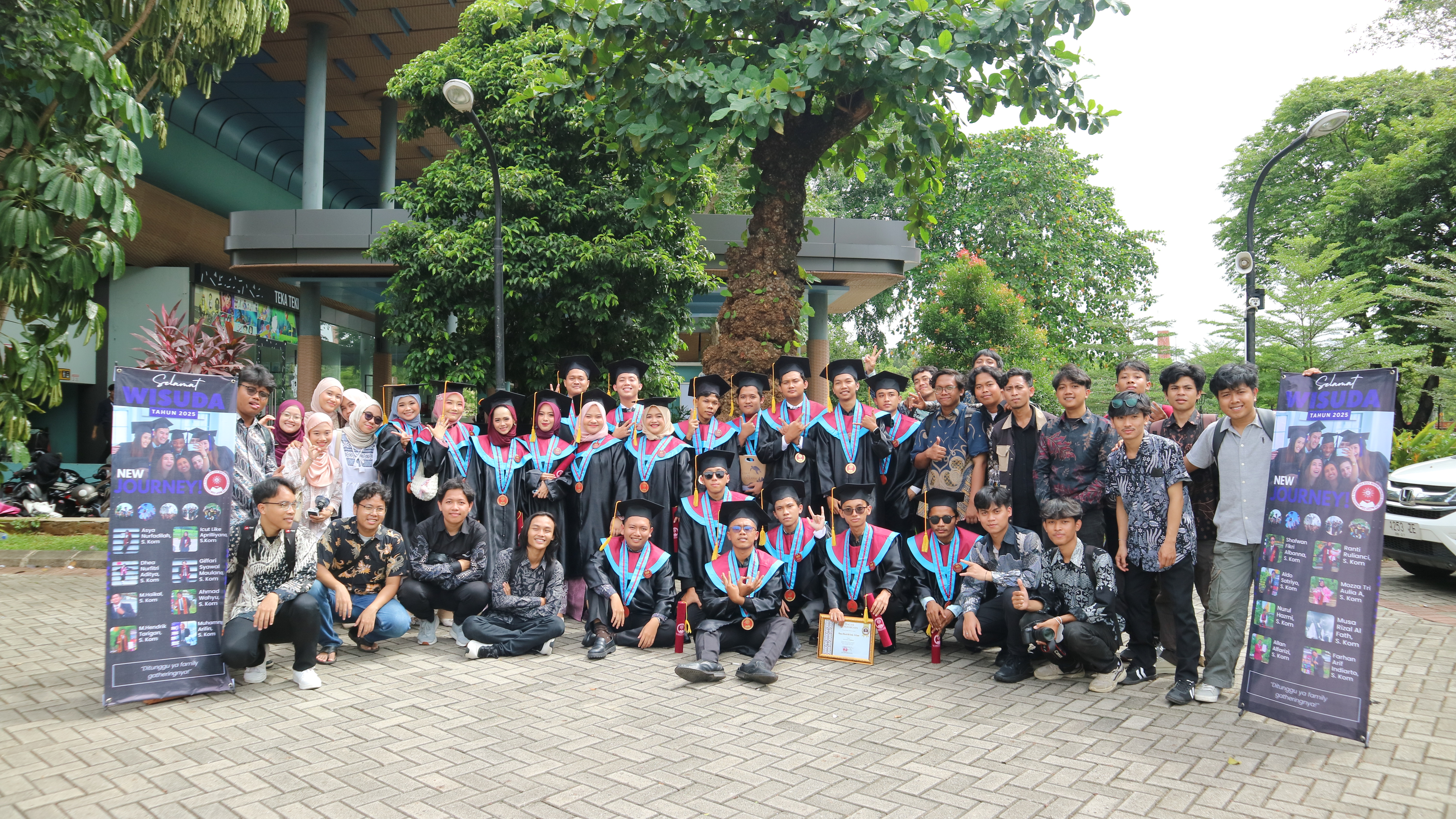 Wisuda Angkatan 2021
